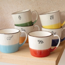 Chat 🐱, panda 🐼, chien 🐶, hibou 🦉, elephant 🐘, 🐺 ,cochon 🐷. Découvrez nos nouveaux mugs colorés en porcelaine japonaise. Chaque pièce est unique et peinte à la main. #the #kitchenware #teatime #porcelain